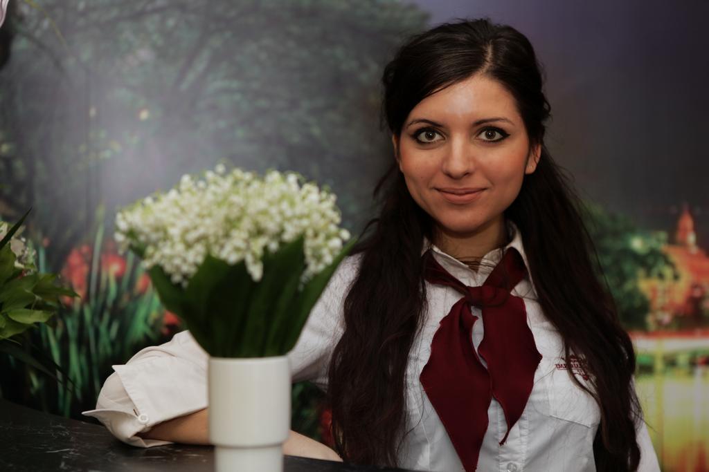 Imperial Hotel Chisinau Luaran gambar