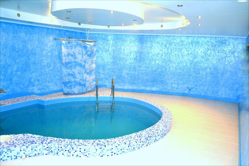 Imperial Hotel Chisinau Luaran gambar