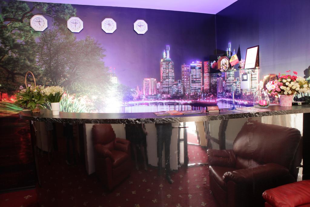 Imperial Hotel Chisinau Restoran gambar